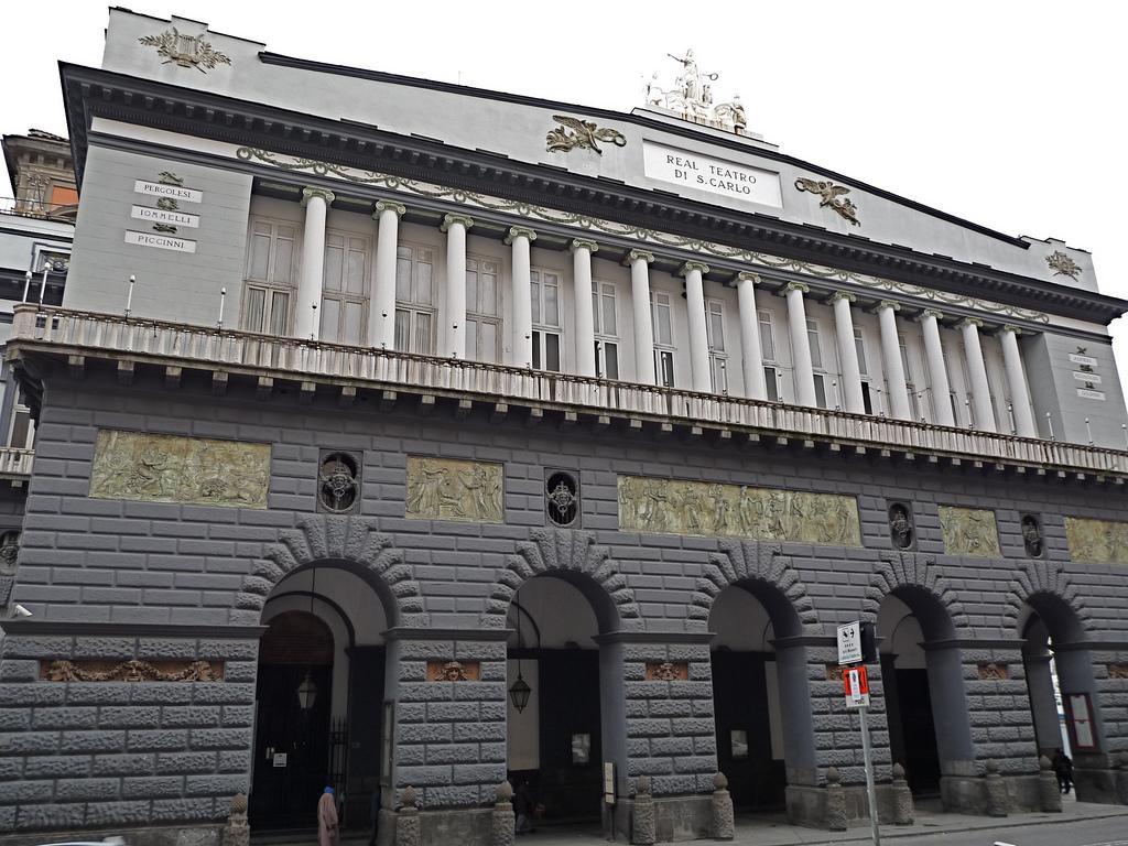Chiaia House Bed & Breakfast Napoli Exterior foto