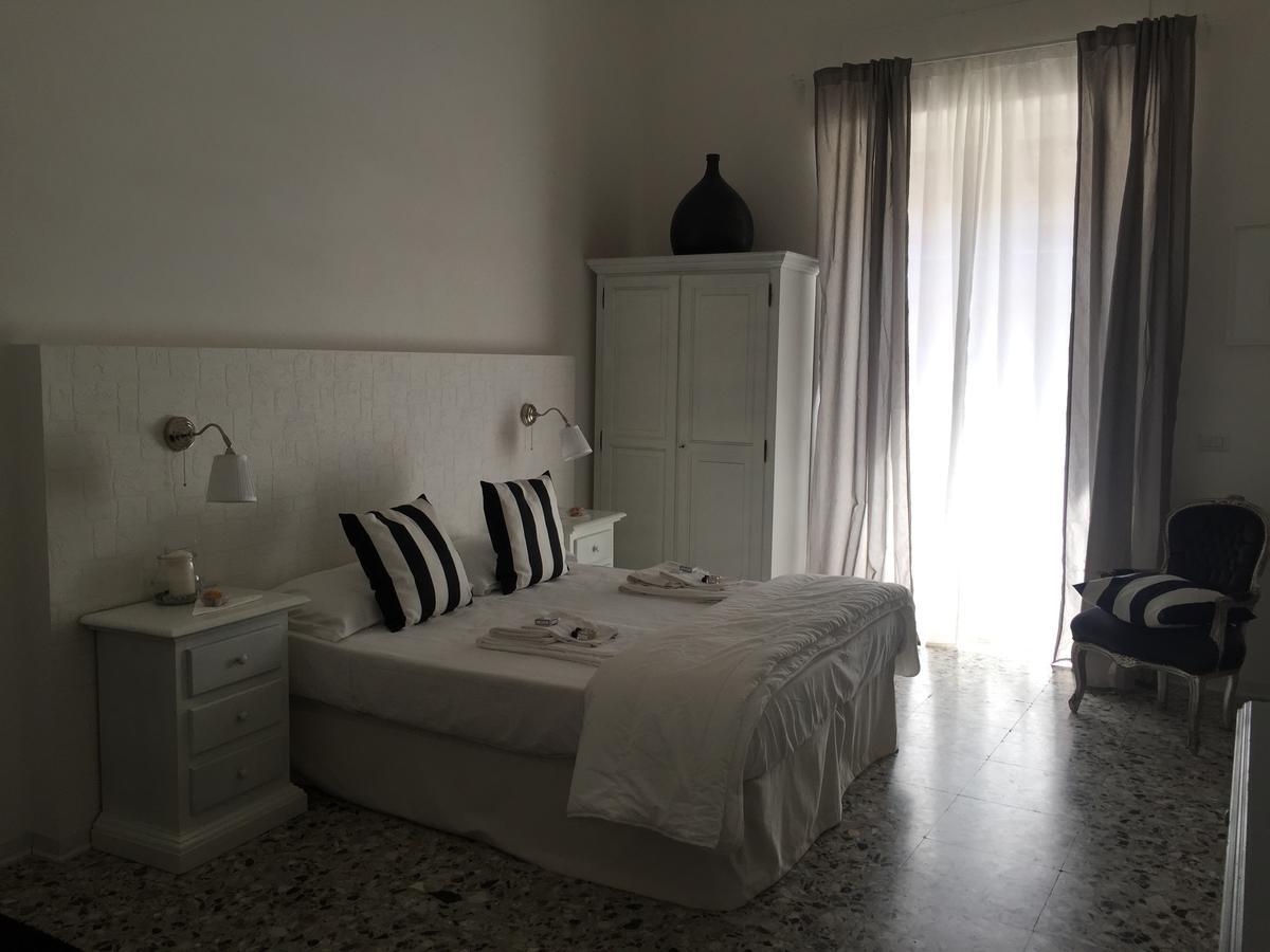 Chiaia House Bed & Breakfast Napoli Exterior foto